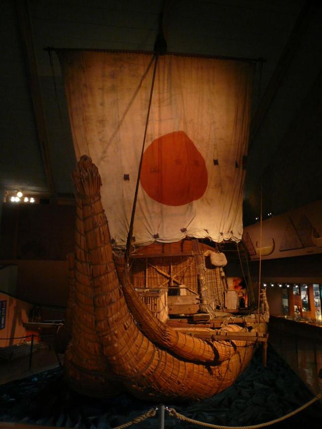 コンチキ号博物館ではコンチキ号 Kon-Tikiとラー2世号 RA IIが展示されている。 写真はラー2世号。 