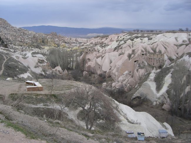 カッパドキア☆<br /><br />この谷自然現象らしい☆