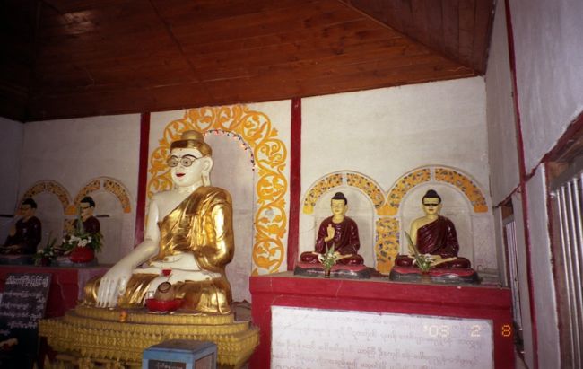 右側から…<br /><br />