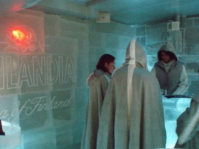 室内は･･･とにかく寒いっ！<br />室温−45℃だそうです。<br /><br />なんでこんなところでわざわざ（苦笑）<br />