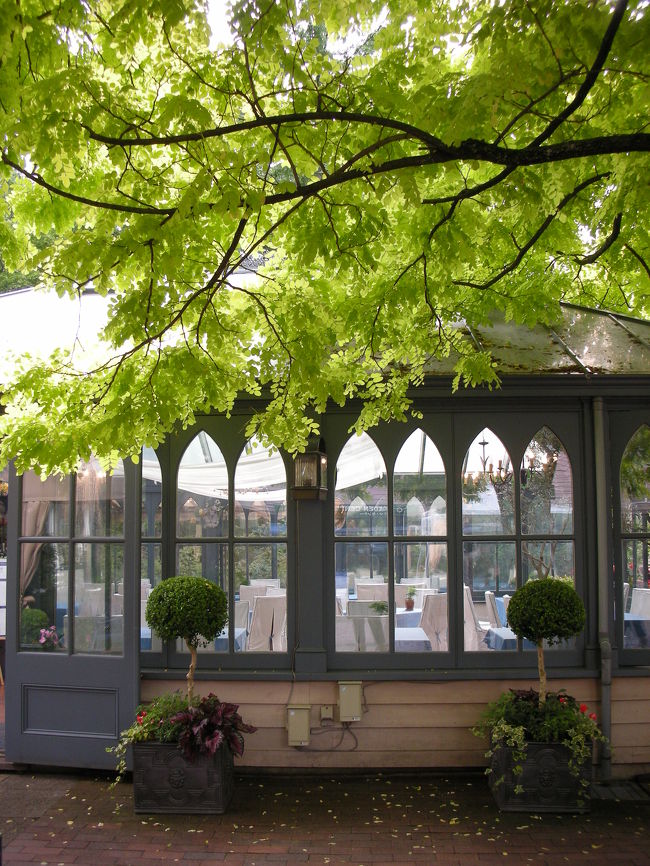 庭園内のお店で売っていたフルーツケーキ？もすごく美味しかった！