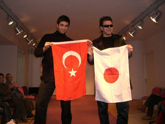 日本とトルコは仲良し♪