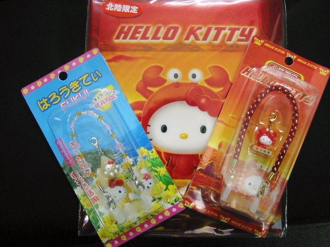 　ホテルの朝食を、今回も食べ損ねて駅中で簡単に済ませて。お土産を買いに。<br />　お土産〜お菓子にしようかと思いながら、偶然見つけたのが・・ストラップもレターセットも２１０円、これは安い・・,定価を考えればお買い得です。　<br />　これが評判がよくて、そんなに喜んでくれるならもう少し買えば良かったと思いながら。<br />　金沢百番街のお土産館　モリシタ