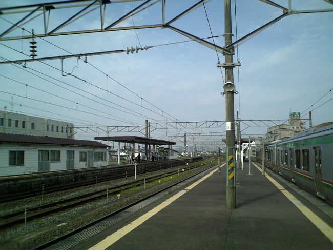 途中で乗り換えた岩切駅。空が広い！