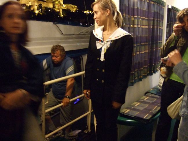 制服のお姉さん、かわいい