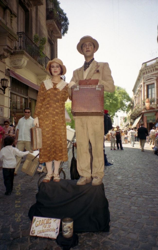 奥さんの方がカメラ目線です。<br /><br />コインを投入すると、何やら夫婦漫才を始めますが、私の語学力では理解できずに愛想笑い。ゴメン。