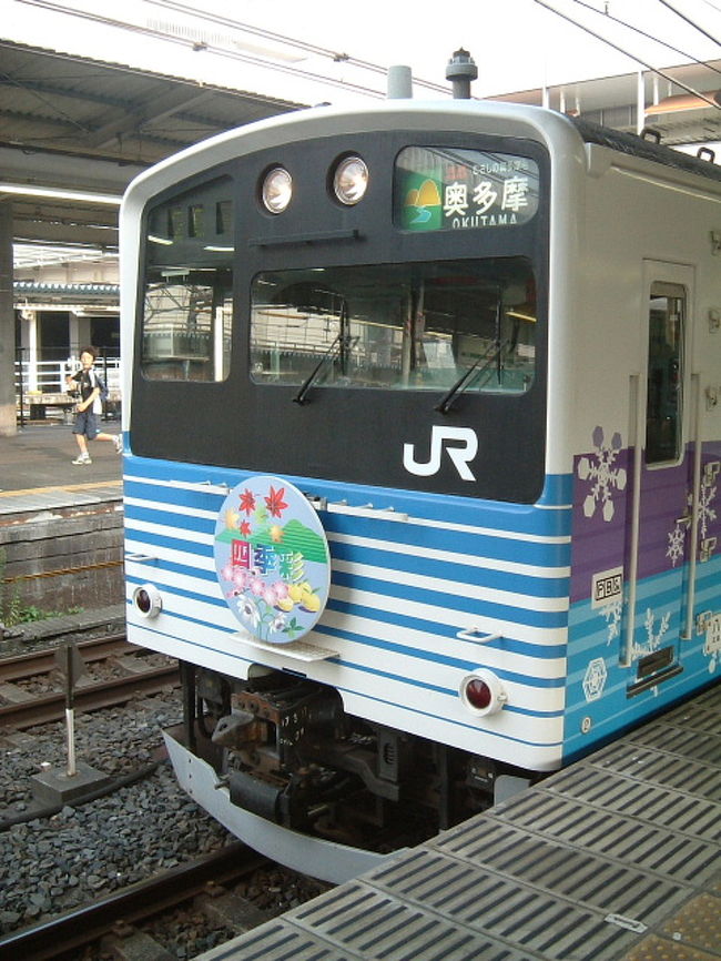 大宮駅でむさしの奥多摩号を発見。<br />別にこれに乗るわけではないのですが<br />撮影大会状態になっていたので参加。