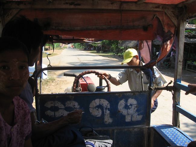 そこから馬車かトラクターで100K。