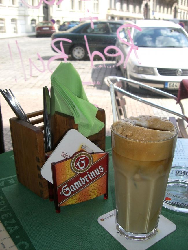 Ｆｒａｐｐｅ　４０Ｋｃ<br />カフェオレのフローズンみたいな。<br />暑い日だったのでおいしかった！