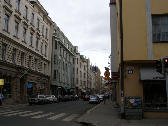 アンナ通りはアンティークのお店やセレクトショップがいくつかあって時間があったらお店めぐりするのもいいかも