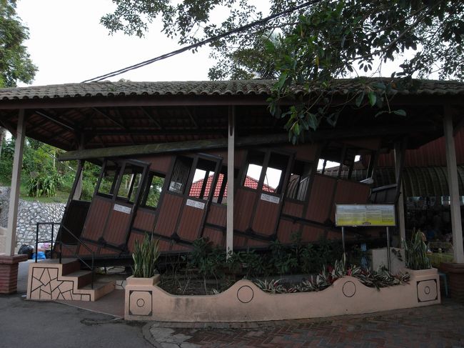 昔のケーブルカーです。