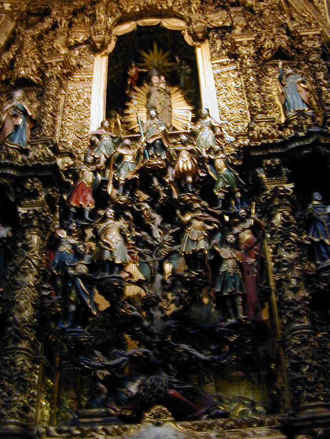 サン・フランチェスコ教会の中のJusseの樹はキリストの系図を表しているそうです。