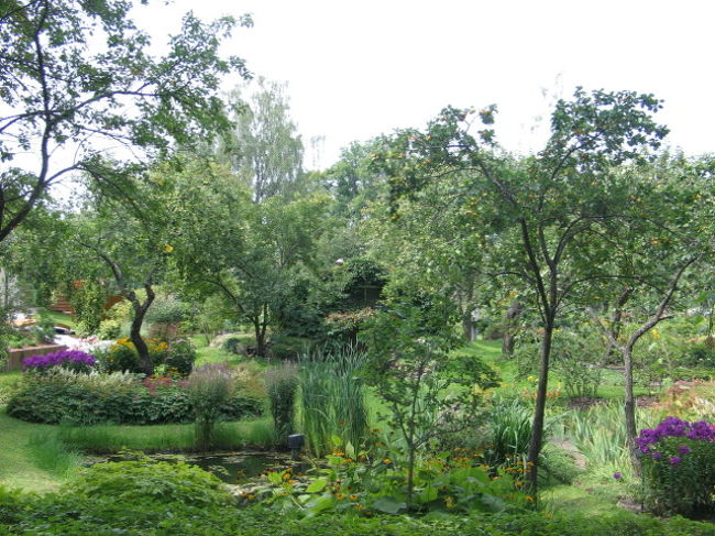 春の新緑、秋の紅葉、冬のスキー、実は、スィグルダは、リゾート地です。