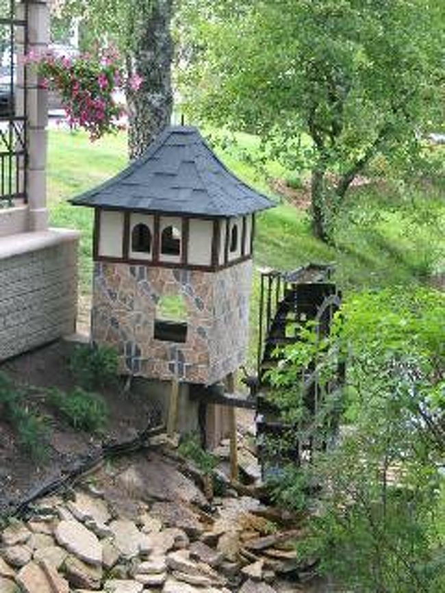 こんなにかわいい水車。があるおうちに住みたい〜