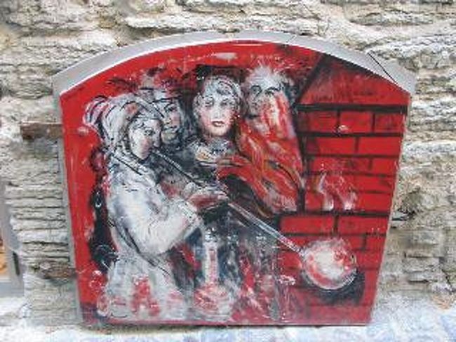 この通りには、ギルドのお店がたくさんあります。<br />見てのとおりのガラス工房のギルド