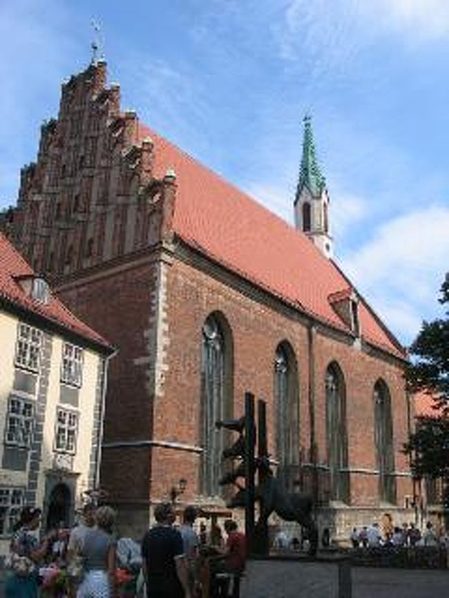 聖ヨハネ教会<br />１３席に創立され、１６世紀に再検されたもの