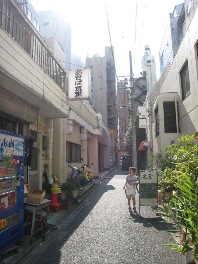 オタクの心のふる里、アキバ食堂。