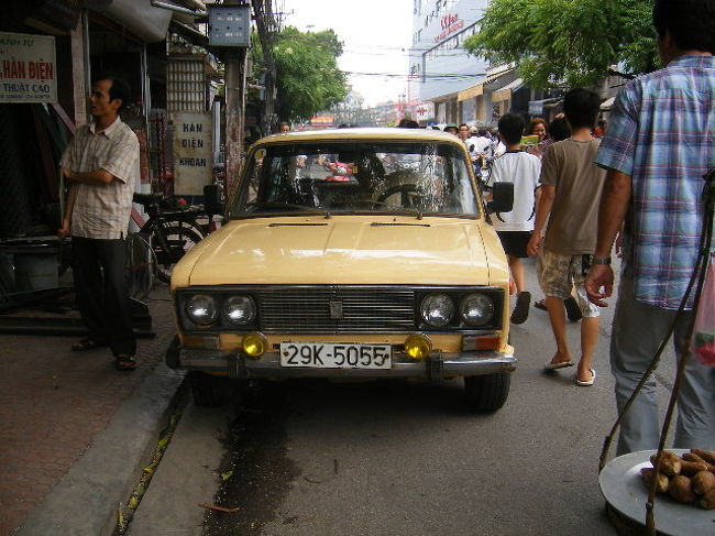ｌａｄａ 旧ソビエトの車 ハノイ ハノイ ベトナム の旅行記 ブログ By Bo Mさん フォートラベル