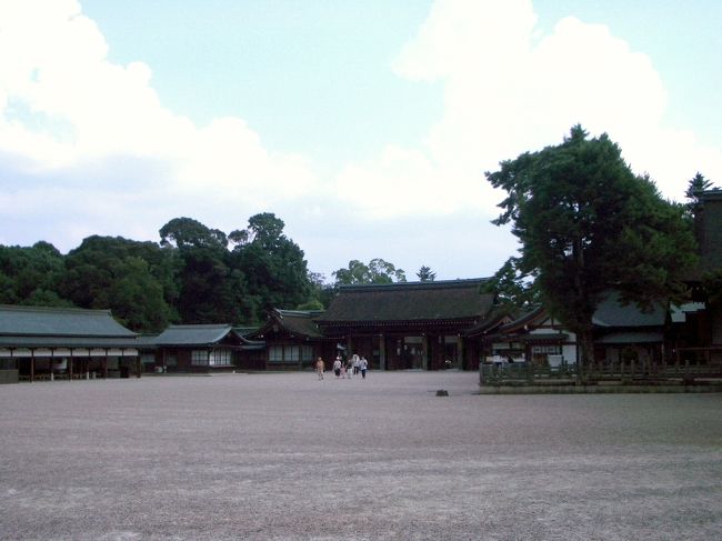 ■想い出さがし奈良１１５０ｋｍの旅<br /><br />●橿原神宮 <br />　１９９８年３月に妻と訪れた時、お守りを買い求めたことを記憶しています。<br />