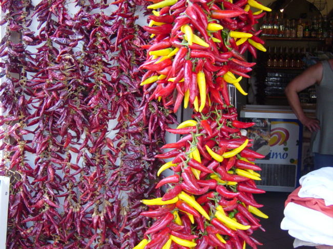 ※唐辛子ではありません。<br />これはパプリカです。何か縁起物みたいでした。