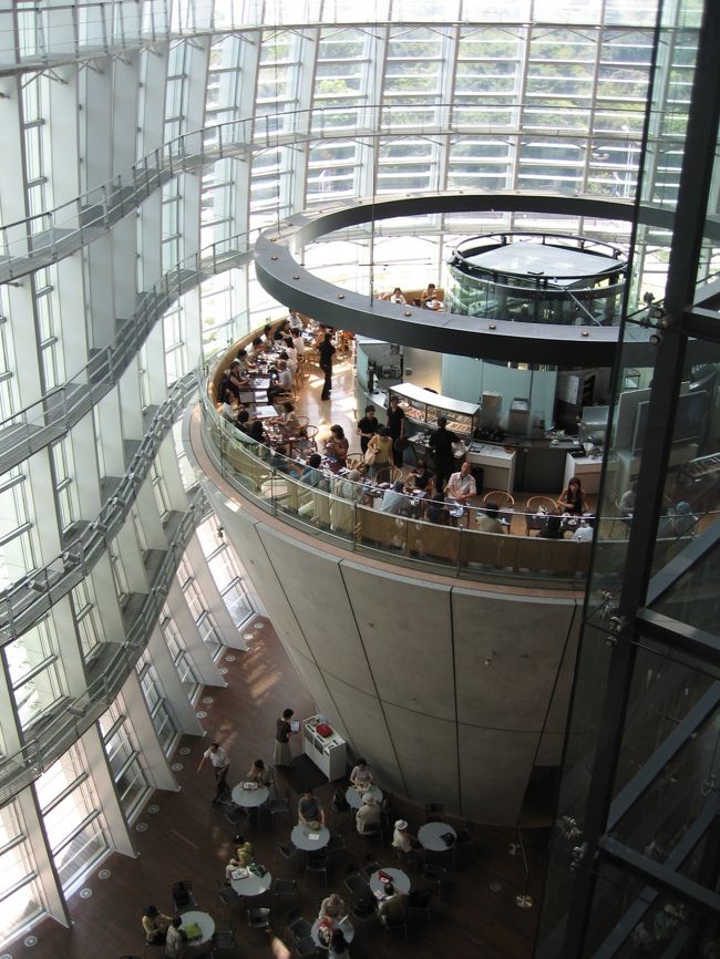 ここでお茶したかったけど、<br />次の予定が・・・