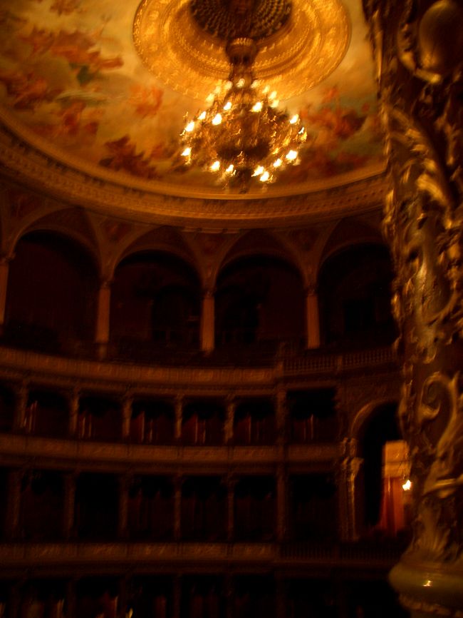 こちらの写真は、皇妃エリザベートの特等席だったバルコニーからの撮影。