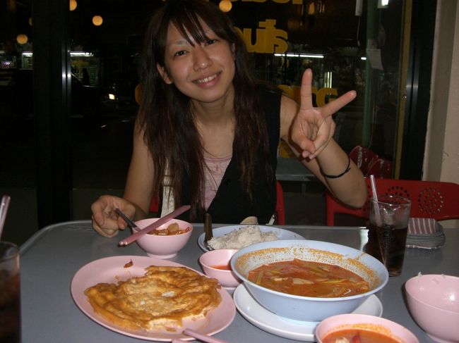 ガイドさんが一人のあたしを気遣ってくれて、<br /><br />タイ料理をごちそうしてくれた・・☆<br /><br />あたしタイ料理苦手なんだけどね！！笑