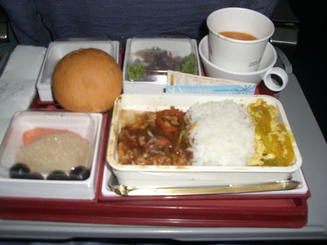 バンコク→台北の機内食。