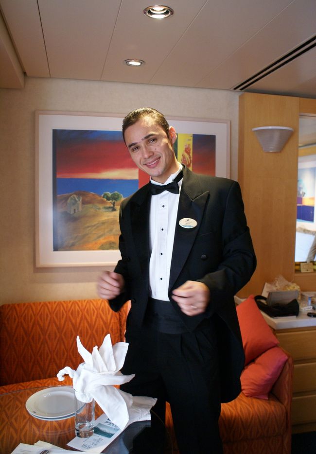 おおぉーー！！白鳥の出来上がり！<br />凄ーーい！<br />ご満悦のEwinnさん、彼に写真を送ってあげたいけど、住所が分かりません。