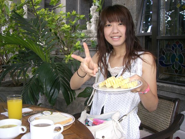 パイナップルが花形に切ってあって可愛い☆