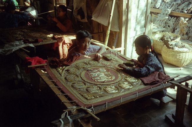 タペストリー製作、小さな時から手仕事に関わる