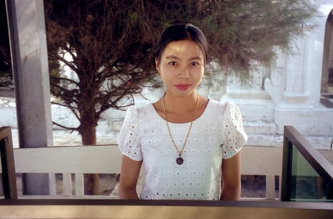 パゴタの説明をしてくれた女性