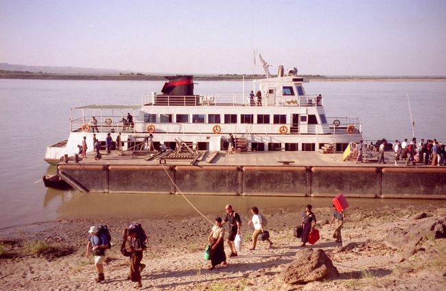 欧米パッカーは結構船が好きだ