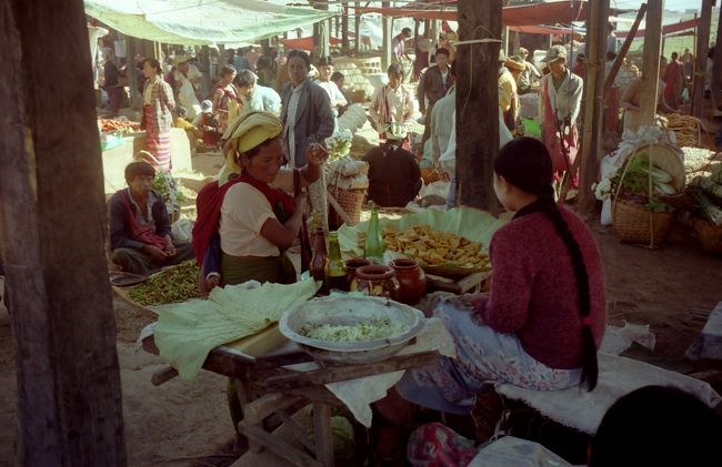 ニァウンシュエ5dayマーケット　