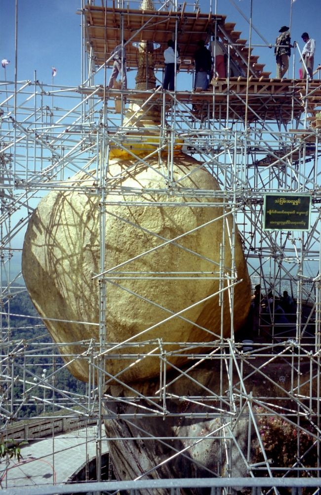 クリスマスが近く、化粧直し