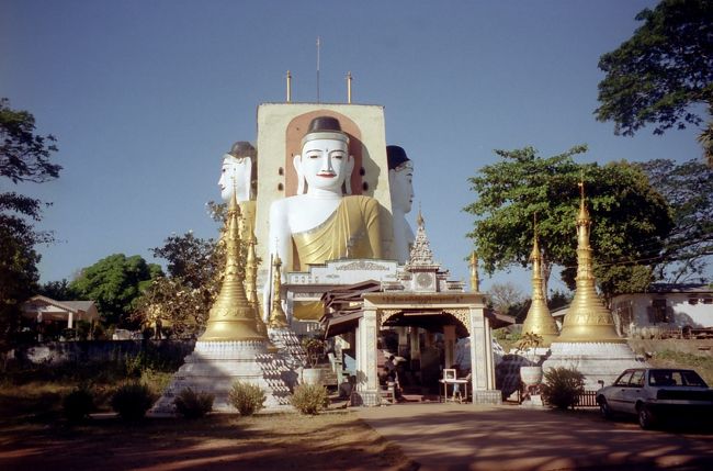 チャイプーン　四面座仏