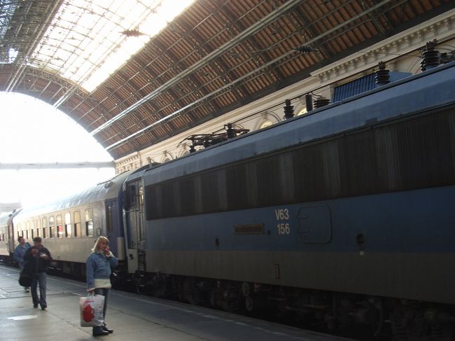 哀愁ある駅のホーム。<br />そろそろ、私もブダベストを離れます。