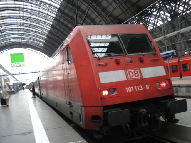 フランクフルトからＩＣ急行で、50分ぐらい！<br /><br />「世界の車窓から」スタァート！！