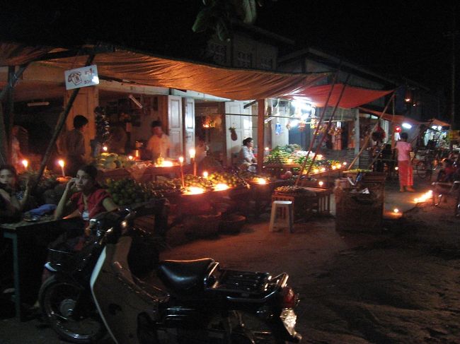 タウングーの市場。