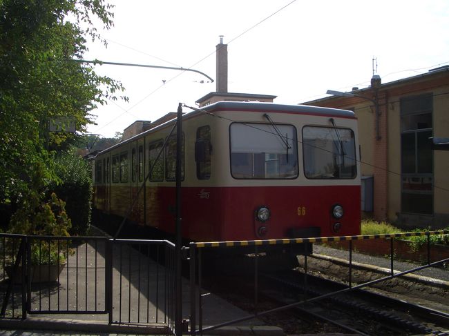 今度は大丈夫☆無事に登山鉄道の駅に着くことができましたよ^^よかった。登山鉄道の駅は思った以上にこじんまりしていました。