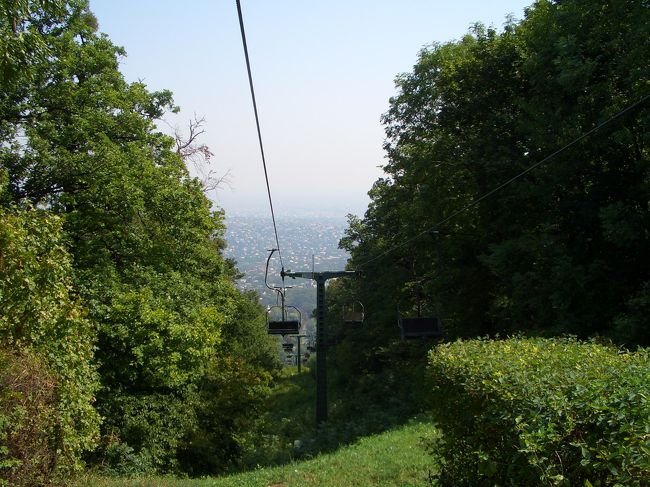 終着点が見えないリフト！けっこう長そう・・・。