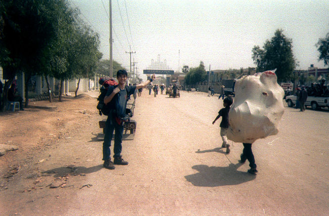 おーい、何運んでるんだ？