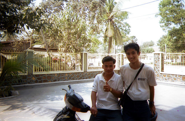 私のドライバー、チューと記念撮影