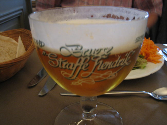 Ｂｒｕｇｅ　Ｓｔｒａｆｆｅ　Ｈｅｎｄｅｒｉｋ：<br /><br />ブルージュで製造されている地ビールのドラフト。<br />ベルギービールの中ではこれが一番美味でした。<br /><br />ここでしか味わえないのでブルージュに来た折にはお勧めですー