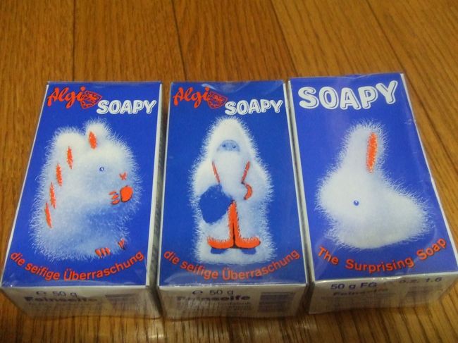 毛が生えてくるかわいくて不思議な石鹸。<br />1000＆seifeにはかわいい石鹸がぎっしり。<br /><br />たくさん買ったら、こっそりおまけのクマちゃん石鹸を入れててくれました。ありがとー