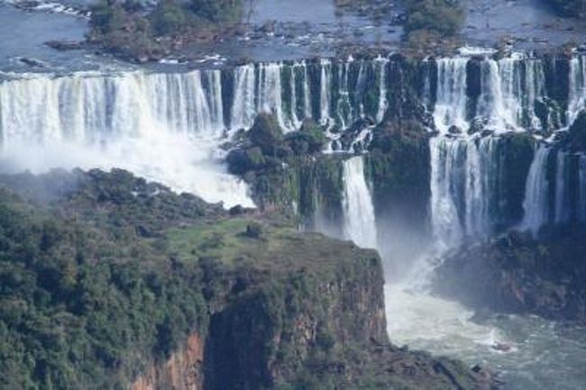 何も云えません。