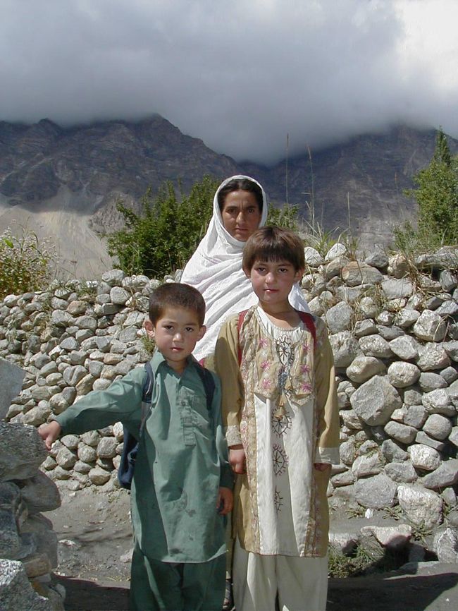 めずらしくお母さんが撮影に応じてくれました。