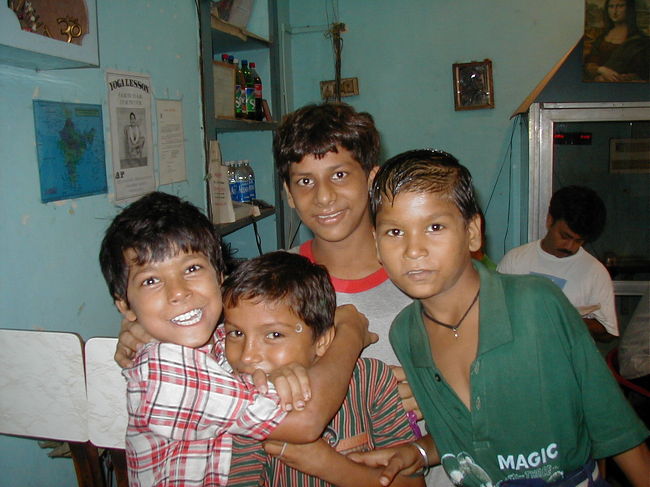 元気いっぱいの子供たちでした。