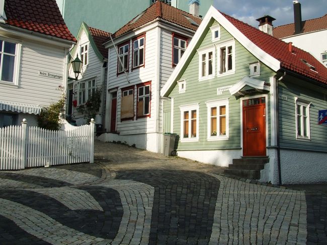 街並みがかわいくて感動♪<br />あんなデカイ人達が、どうしてこんなちっこいかわいい家に住んでるんだろー。