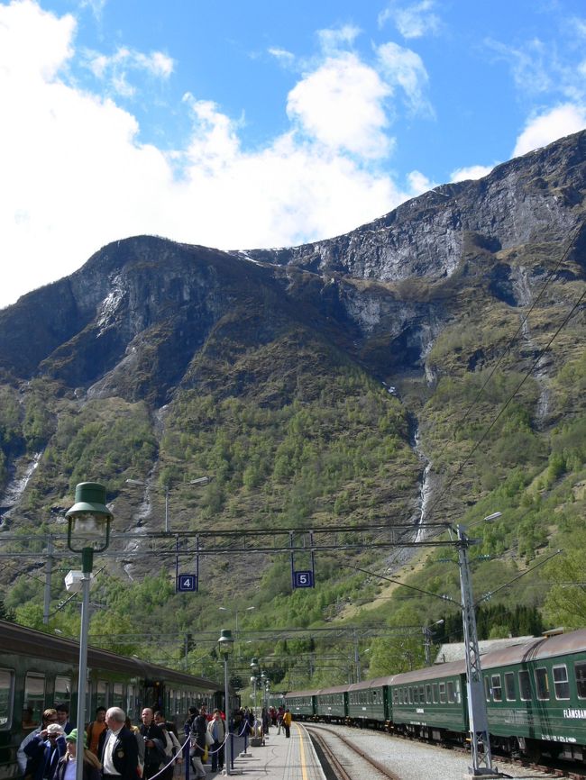 フロムに到着です。